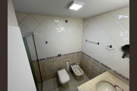 Banheiro de apartamento para alugar com 3 quartos, 75m² em Jardim das Nações, Taubaté