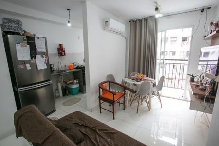 Sala de apartamento à venda com 1 quarto, 45m² em Taquara, Rio de Janeiro