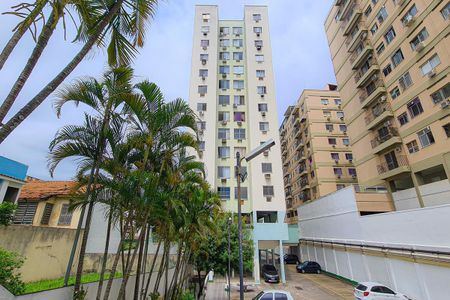 Apartamento para alugar com 60m², 2 quartos e 1 vagaFachada