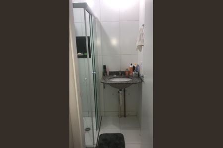 Banheiro de apartamento à venda com 1 quarto, 37m² em Centro, Diadema