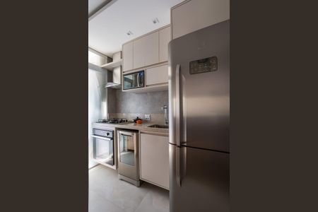 Cozinha de apartamento à venda com 2 quartos, 51m² em Jardim Monte Alegre, Taboão da Serra