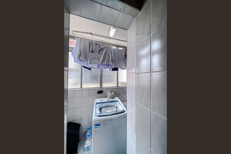 Apartamento à venda com 74m², 3 quartos e 2 vagas Apartamento à venda com 74m², 3 quartos e 2 vagasBanheiro de serviço