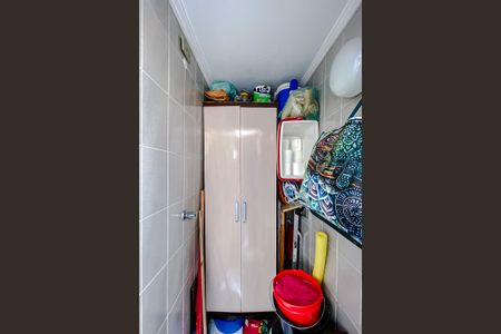 Apartamento à venda com 74m², 3 quartos e 2 vagas Apartamento à venda com 74m², 3 quartos e 2 vagasBanheiro de serviço