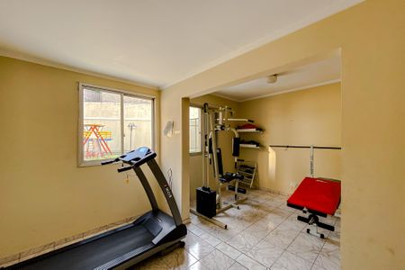 Apartamento à venda com 74m², 3 quartos e 2 vagas Apartamento à venda com 74m², 3 quartos e 2 vagasÁrea comum - Academia