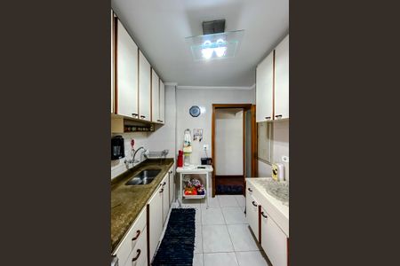 Apartamento à venda com 74m², 3 quartos e 2 vagas Apartamento à venda com 74m², 3 quartos e 2 vagasCozinha