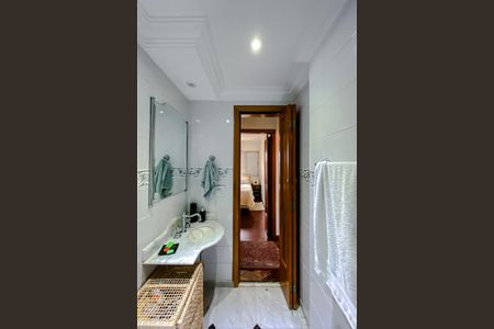 Apartamento à venda com 74m², 3 quartos e 2 vagas Apartamento à venda com 74m², 3 quartos e 2 vagasBanheiro