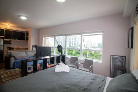 Quarto de kitnet/studio para alugar com 1 quarto, 44m² em Brooklin, São Paulo