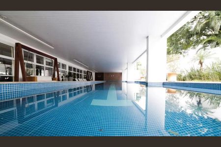 Studio para alugar com 44m², 1 quarto e 1 vaga Studio para alugar com 44m², 1 quarto e 1 vagaÁrea comum - Piscina