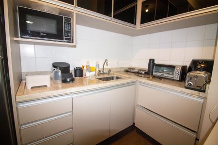 Studio para alugar com 44m², 1 quarto e 1 vaga Studio para alugar com 44m², 1 quarto e 1 vagaCozinha - Armários