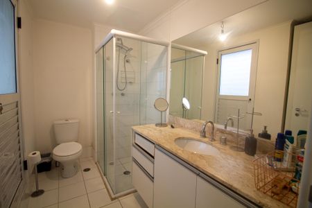 Banheiro de kitnet/studio para alugar com 1 quarto, 44m² em Brooklin, São Paulo