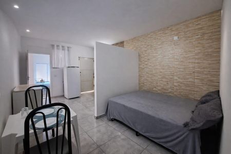 Cozinha/Quarto de kitnet/studio para alugar com 1 quarto, 25m² em Umuarama, Osasco