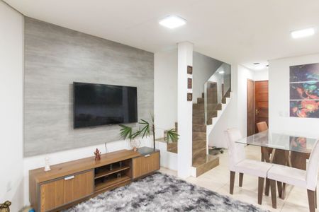 Sala/Cozinha de casa à venda com 3 quartos, 135m² em Fátima, Canoas