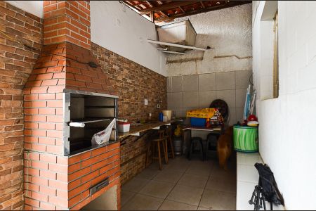 Casa à venda com 396m², 3 quartos e 4 vagasÁrea externa - Churrasqueira