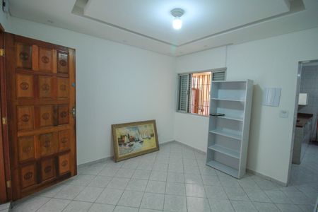 Casa para alugar com 1 quarto, 55m² em Parque Sevilha, São Paulo