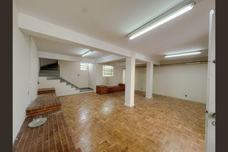 Casa para alugar com 250m², 4 quartos e 3 vagasSalão Subsolo