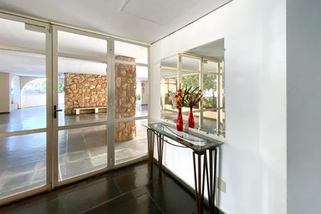 Apartamento à venda com 55m², 2 quartos e 1 vagaÁrea comum - Hall