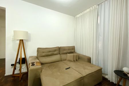 Sala de apartamento à venda com 2 quartos, 55m² em Santa Efigênia, Belo Horizonte