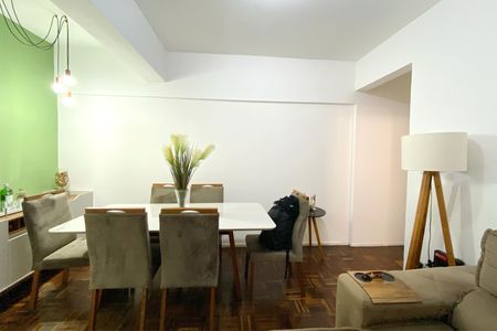Sala de apartamento à venda com 2 quartos, 55m² em Santa Efigênia, Belo Horizonte