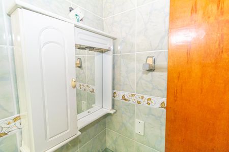 Apartamento à venda com 53m², 2 quartos e 1 vaga Apartamento à venda com 53m², 2 quartos e 1 vagaBanheiro