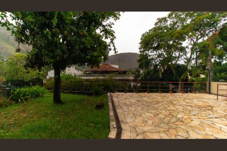 Casa para alugar com 3 quartos, 331m² em Itacoatiara, Niterói