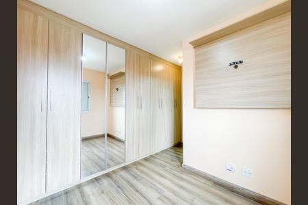 Suíte de apartamento para alugar com 2 quartos, 57m² em Santo Antônio, Osasco