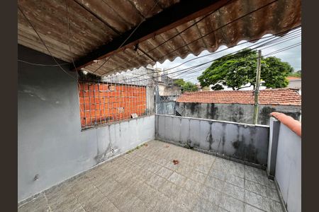 Casa à venda com 250m², 4 quartos e 3 vagas Casa à venda com 250m², 4 quartos e 3 vagasVaranda Quarto 4