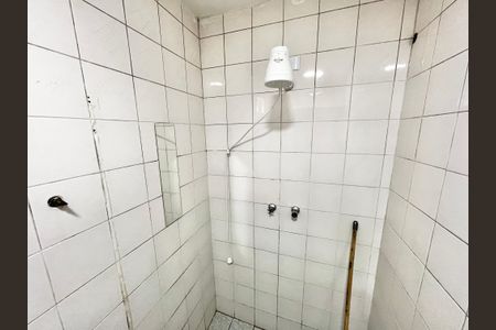 Casa à venda com 250m², 4 quartos e 3 vagas Casa à venda com 250m², 4 quartos e 3 vagasBanheiro