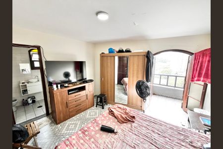 Casa à venda com 250m², 4 quartos e 3 vagas Casa à venda com 250m², 4 quartos e 3 vagasQuarto 3 Suíte