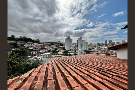Casa à venda com 250m², 4 quartos e 3 vagas Casa à venda com 250m², 4 quartos e 3 vagasVaranda Quarto 4