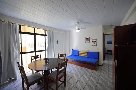 Sala - Cozinha de apartamento para alugar com 1 quarto, 40m² em Cachoeira do Bom Jesus, Florianópolis