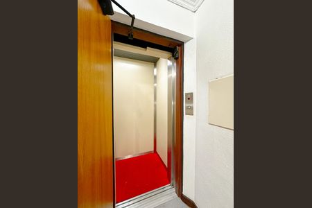 Apartamento para alugar com 40m², 1 quarto e sem vagaElevador