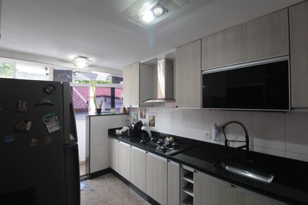 Apartamento à venda com 191m², 3 quartos e 3 vagasCozinha