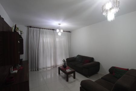 Apartamento à venda com 191m², 3 quartos e 3 vagasSala