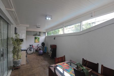 Apartamento à venda com 191m², 3 quartos e 3 vagasÁrea Gourmet