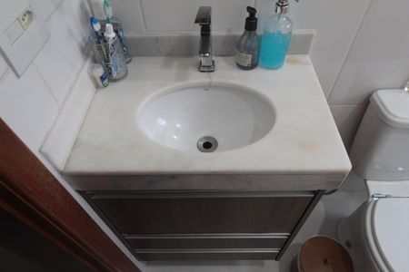 Apartamento à venda com 191m², 3 quartos e 3 vagasBanheiro Social