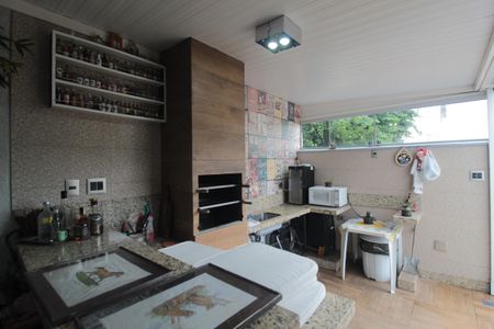 Apartamento à venda com 191m², 3 quartos e 3 vagasÁrea Gourmet