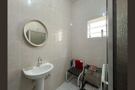 Casa para alugar com 70m², 2 quartos e 1 vagaBanheiro