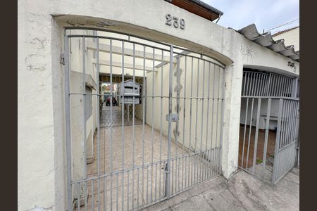 Casa para alugar com 70m², 2 quartos e 1 vagaFachada