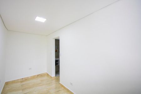 Quarto de casa para alugar com 1 quarto, 30m² em Jardim Cerqueira Leite, Mauá