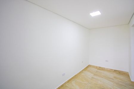 Quarto de casa para alugar com 1 quarto, 30m² em Jardim Cerqueira Leite, Mauá