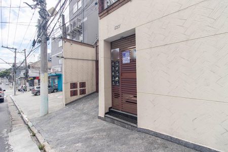 Casa de condomínio para alugar com 85m², 2 quartos e 2 vagas Casa de condomínio para alugar com 85m², 2 quartos e 2 vagasFachada