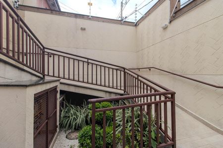 Casa de condomínio para alugar com 85m², 2 quartos e 2 vagas Casa de condomínio para alugar com 85m², 2 quartos e 2 vagasEntrada