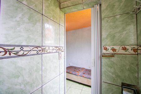 Banheiro de casa para alugar com 1 quarto, 30m² em Jardim Cerqueira Leite, Mauá