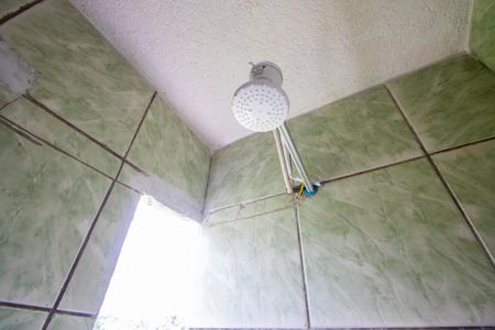 Banheiro de casa para alugar com 1 quarto, 30m² em Jardim Cerqueira Leite, Mauá