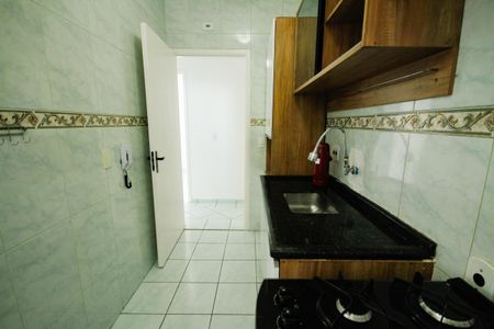 Cozinha de apartamento para alugar com 2 quartos, 60m² em Canto do Forte, Praia Grande