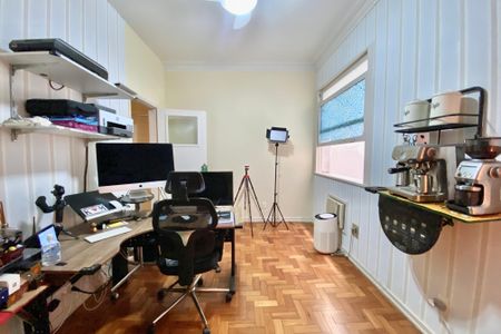 Apartamento à venda com 130m², 3 quartos e 1 vagaQuarto 2