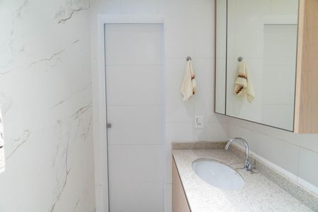 Banheiro de kitnet/studio para alugar com 1 quarto, 27m² em Vila Clementino, São Paulo