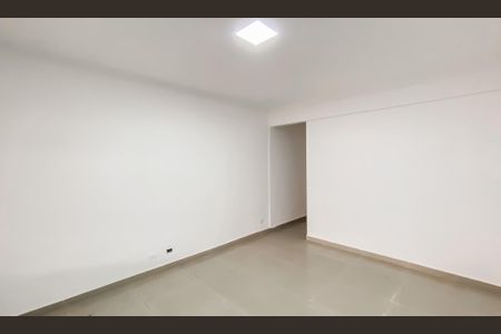 Casa para alugar com 238m², 8 quartos e 2 vagas