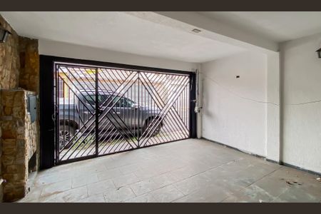 Casa para alugar com 238m², 8 quartos e 2 vagas