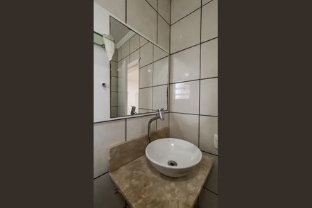 Casa para alugar com 238m², 8 quartos e 2 vagas